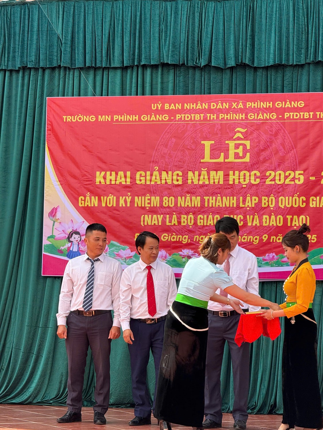 KHAI GIẢNG NĂM HỌC 2025-2026