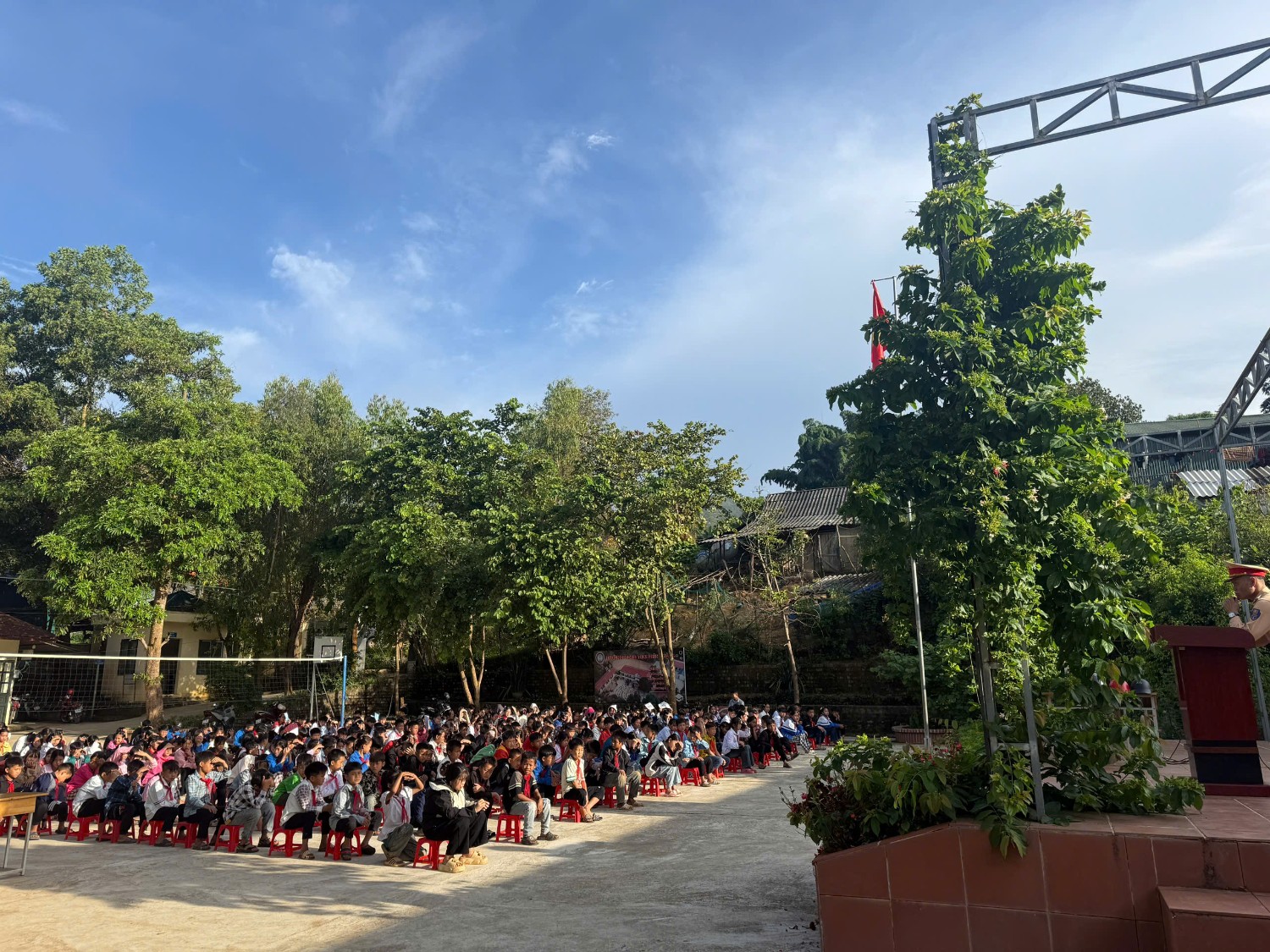 TUYÊN TRUYỀN VỀ AN TOÀN GIAO THÔNG