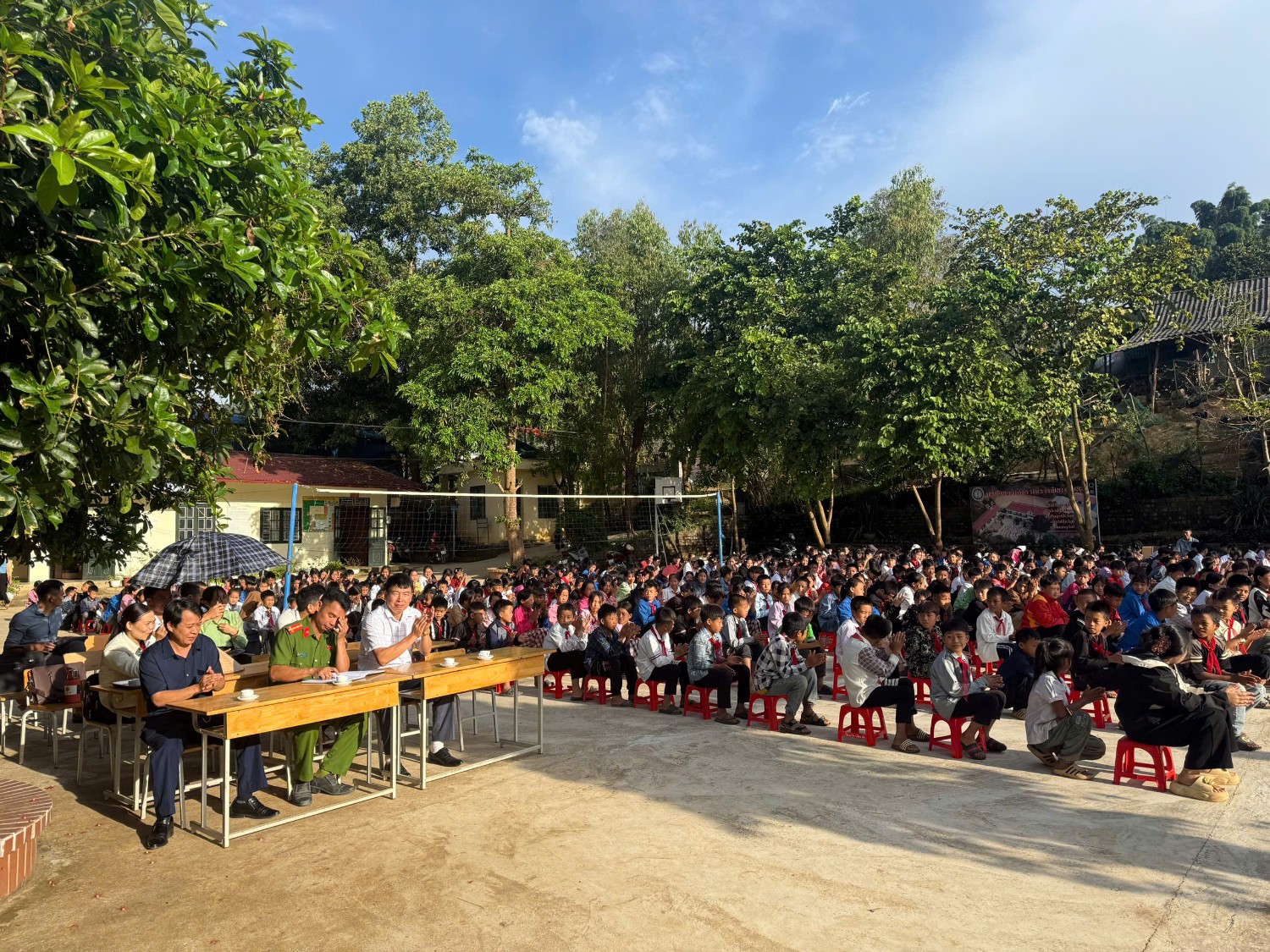 TUYÊN TRUYỀN VỀ AN TOÀN GIAO THÔNG